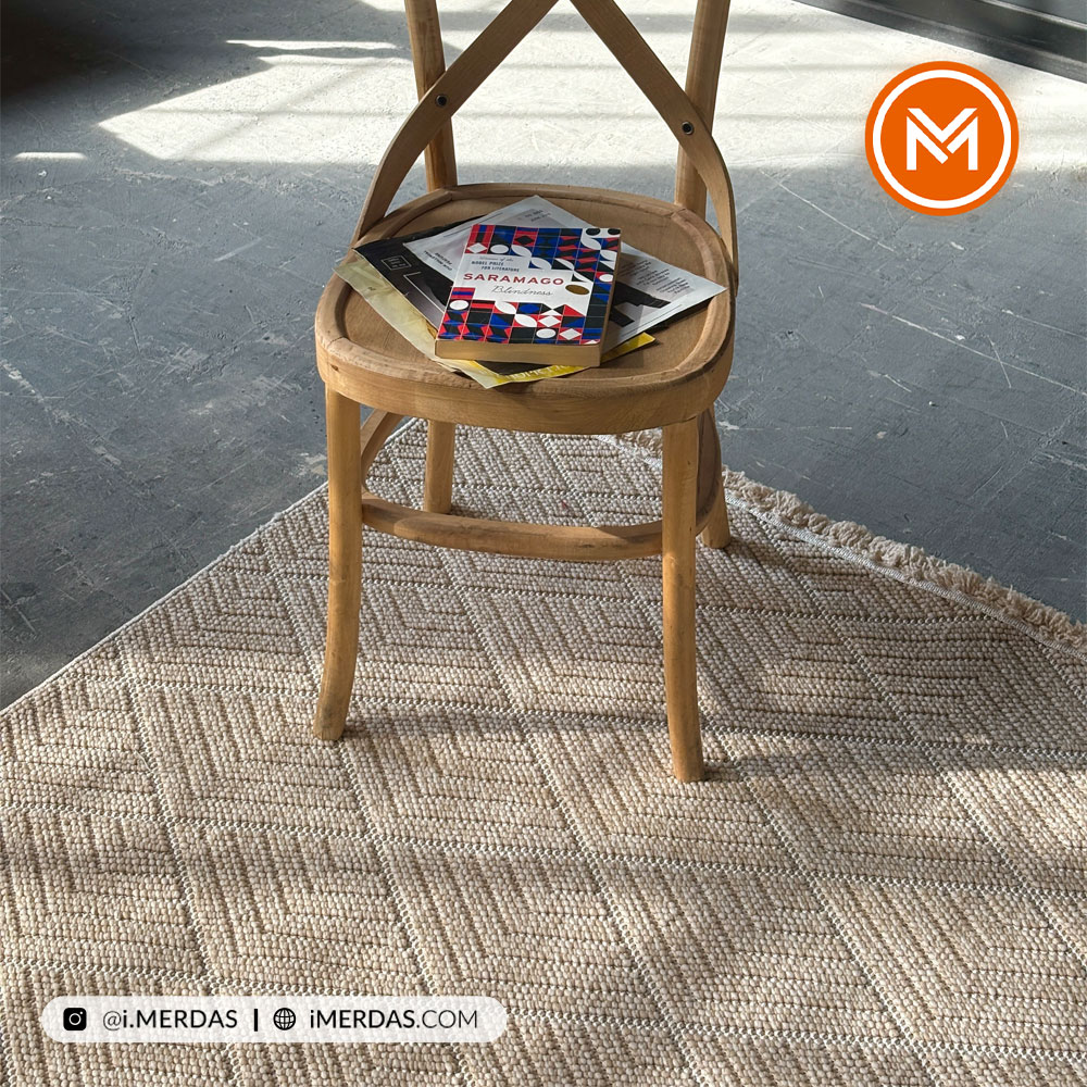 فرش پینترستی کد P21 زمینه نسکافه ای